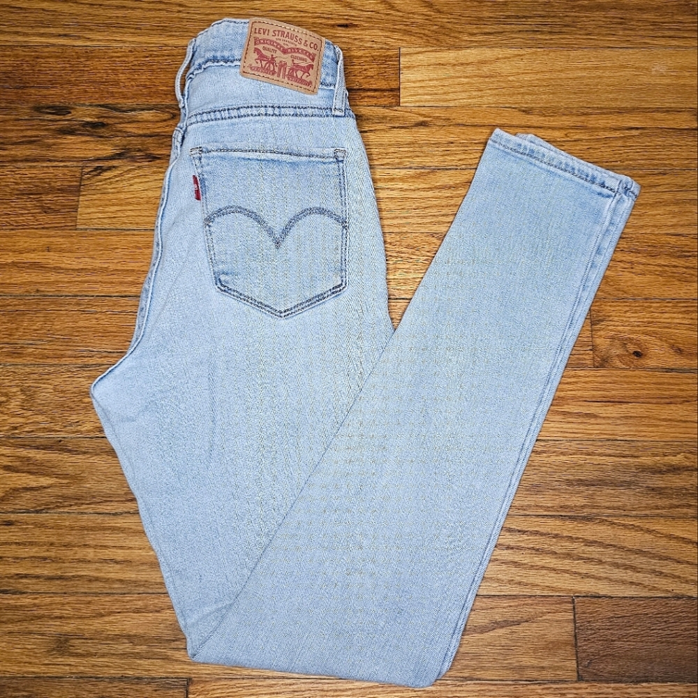 Levi's 711 Skinny Jeans